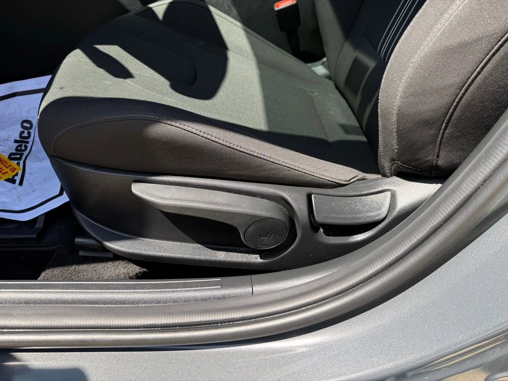 Used 2025 Hyundai Elantra Sport FWD image 26