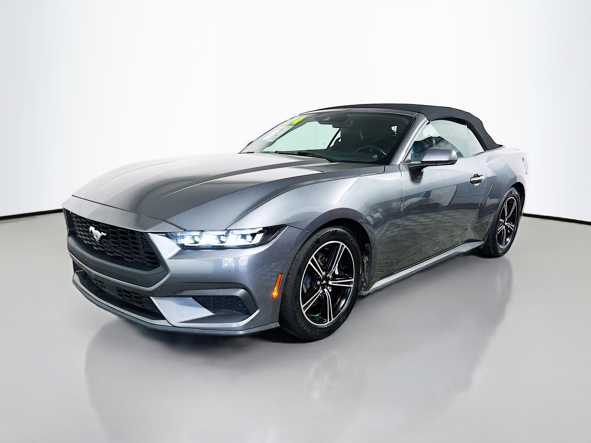 Used 2024 Ford Mustang Premium image 10