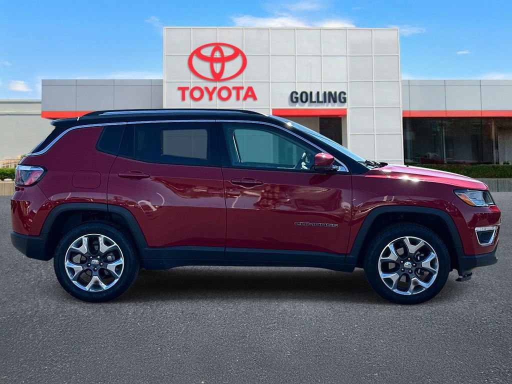 Used 2018 Jeep Compass Limited AWD/4WD image 6