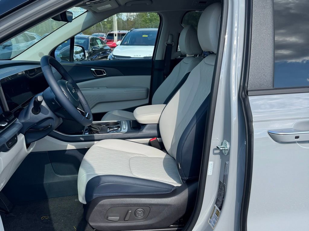 New 2026 Kia Carnival EX image 11