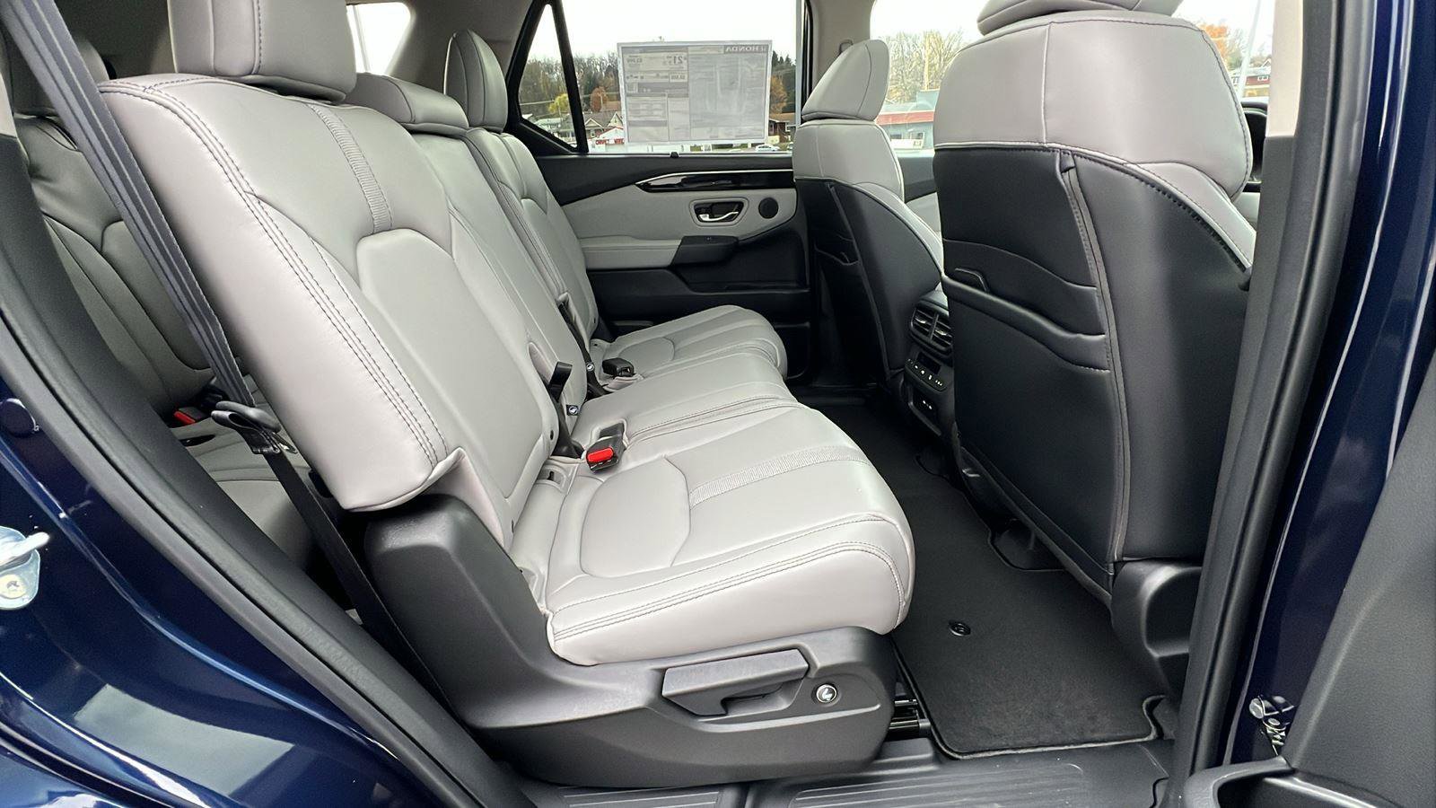 New 2025 Honda Pilot Touring image 15