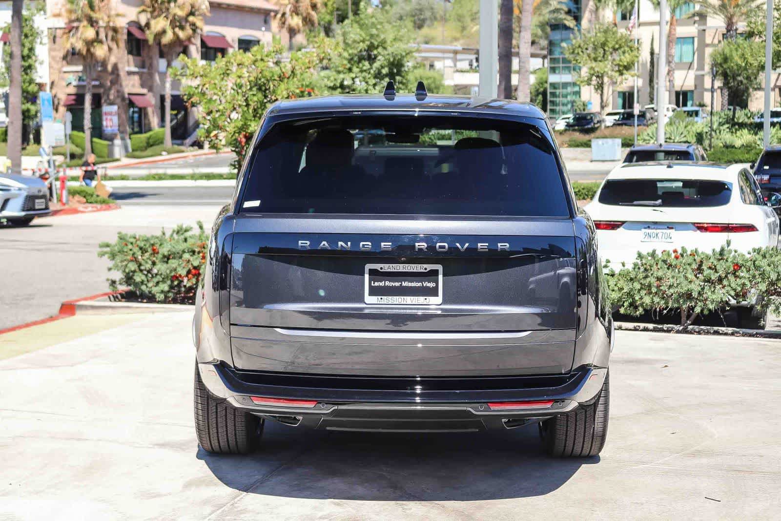 New 2026 Land Rover Range Rover Long Wheelbase SE AWD/4WD image 5
