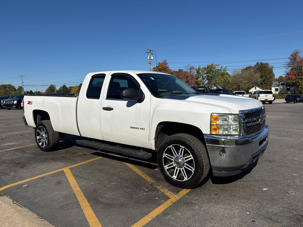 Used 2011 Chevrolet Silverado 2500 W/T RWD image 4