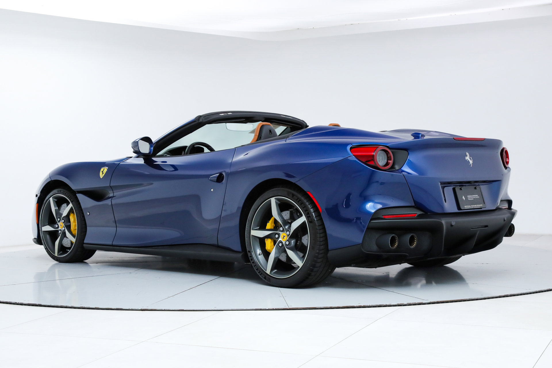 Certified 2023 Ferrari Portofino M image 15