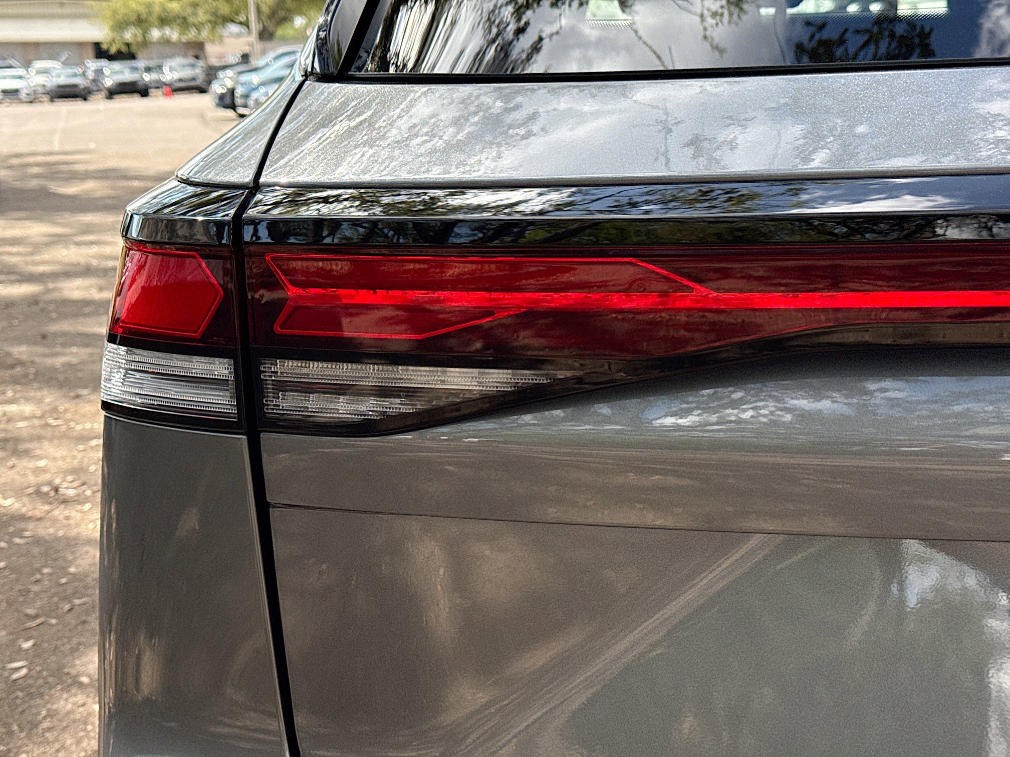 Used 2025 Volkswagen Tiguan S image 10