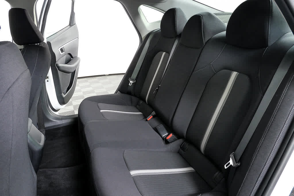 Certified 2023 Hyundai Sonata SE w/ Cargo Package image 18