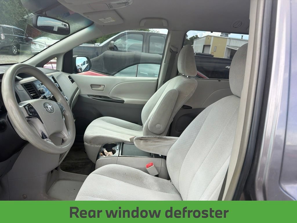 Used 2011 Toyota Sienna LE FWD image 11