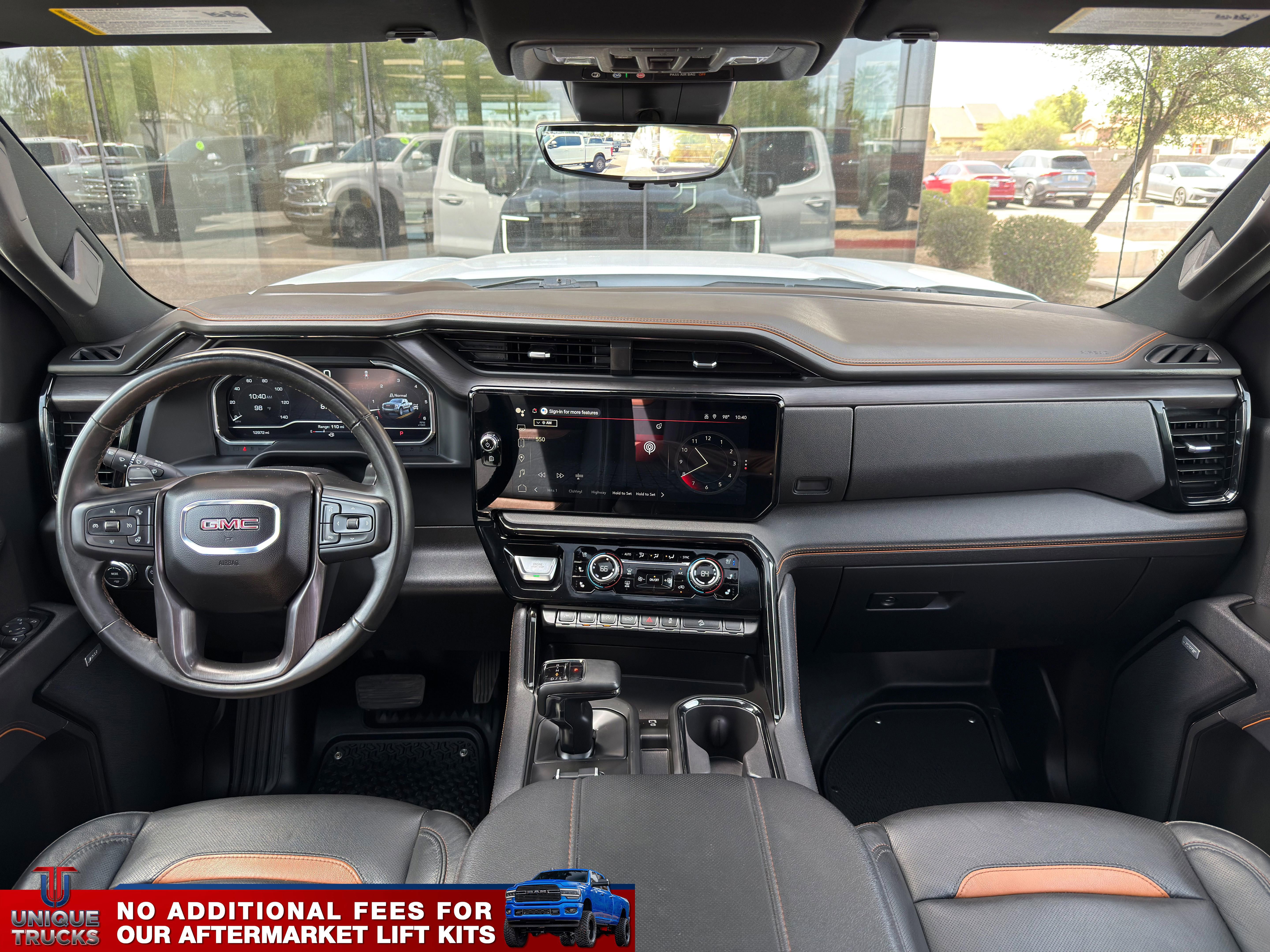 Used 2025 GMC Sierra 1500 AT4 w/ Technology Package AWD/4WD image 31