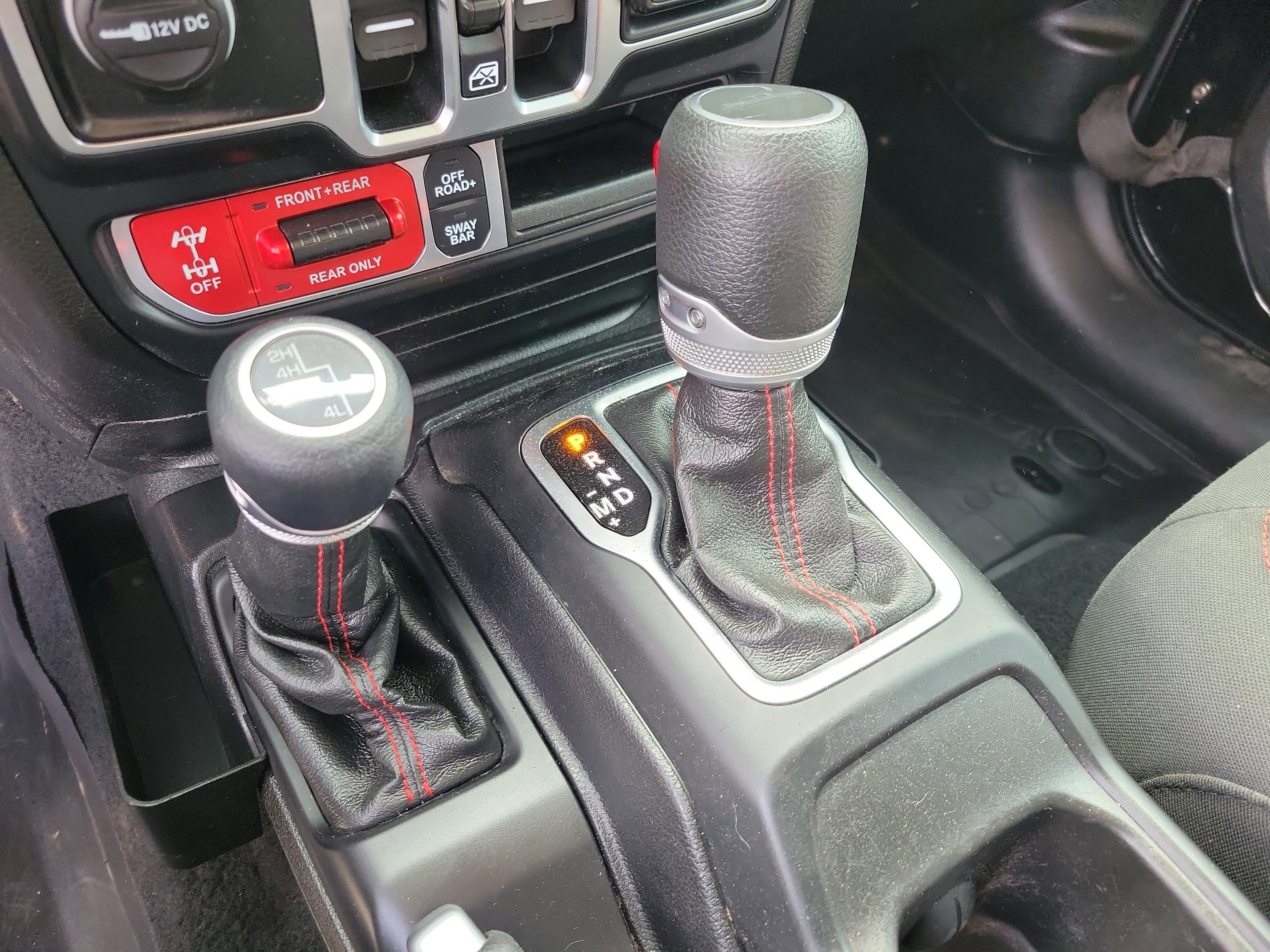 Used 2020 Jeep Gladiator Rubicon image 11