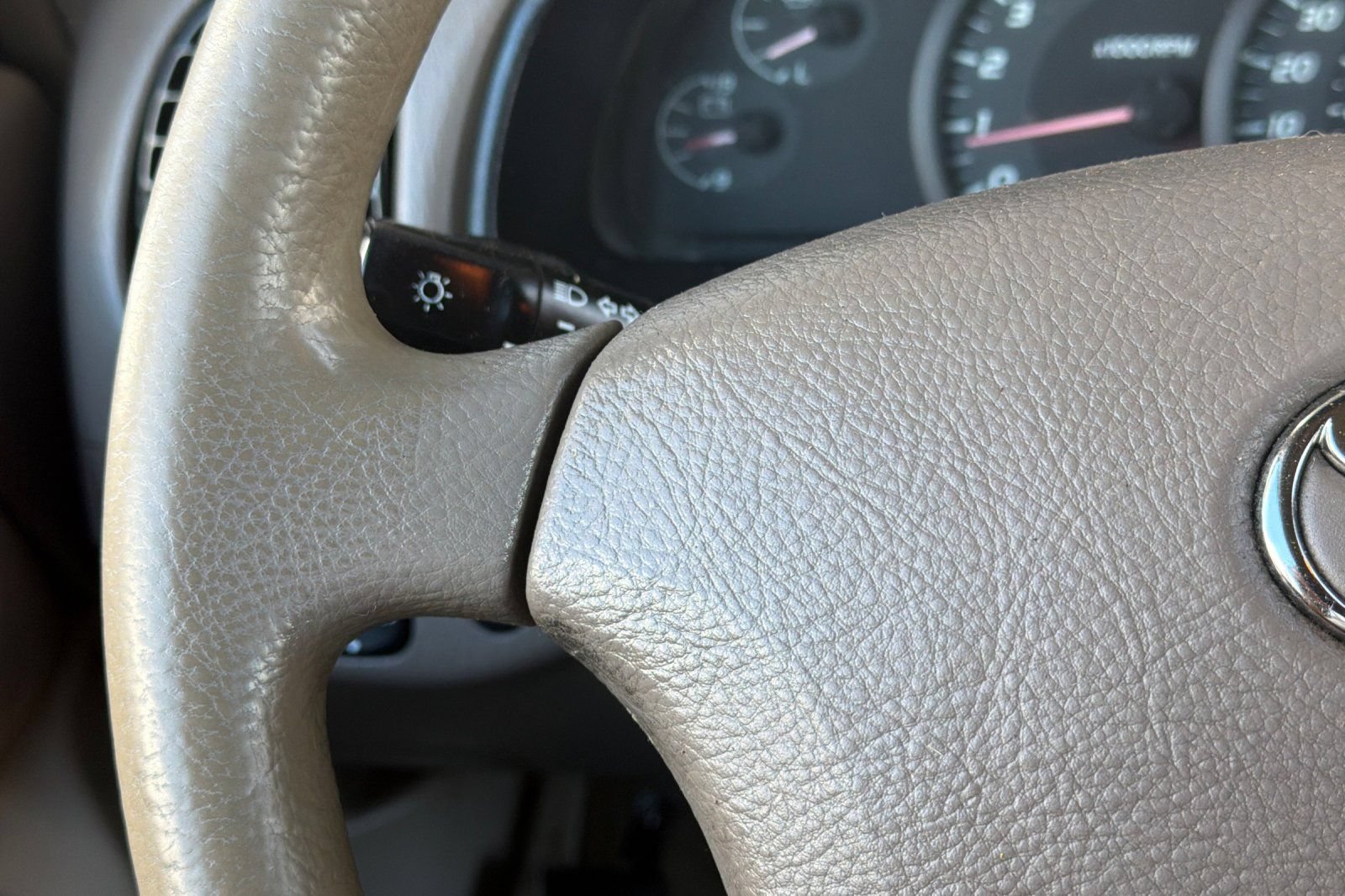 Used 2005 Toyota Tundra SR5 w/ All Weather Guard Pkg RWD image 28