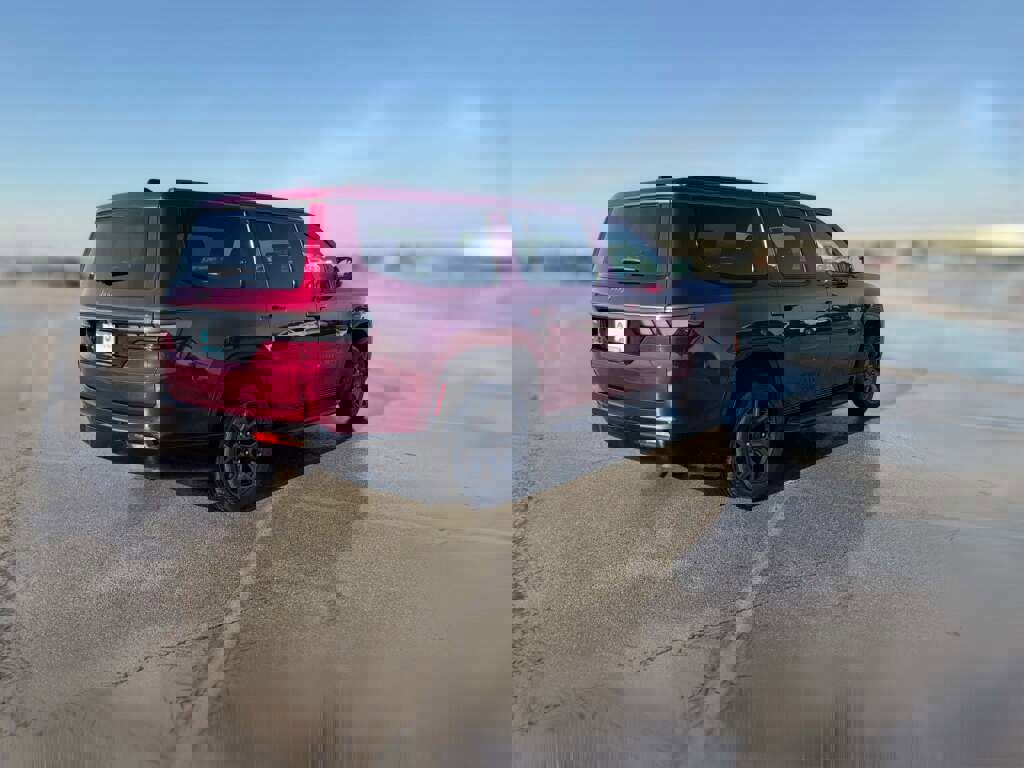 New 2026 Jeep Grand Wagoneer Limited image 12