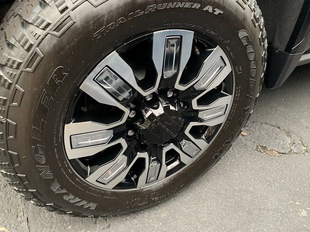 New 2026 GMC Sierra 3500 Denali w/ Denali Reserve Package image 18