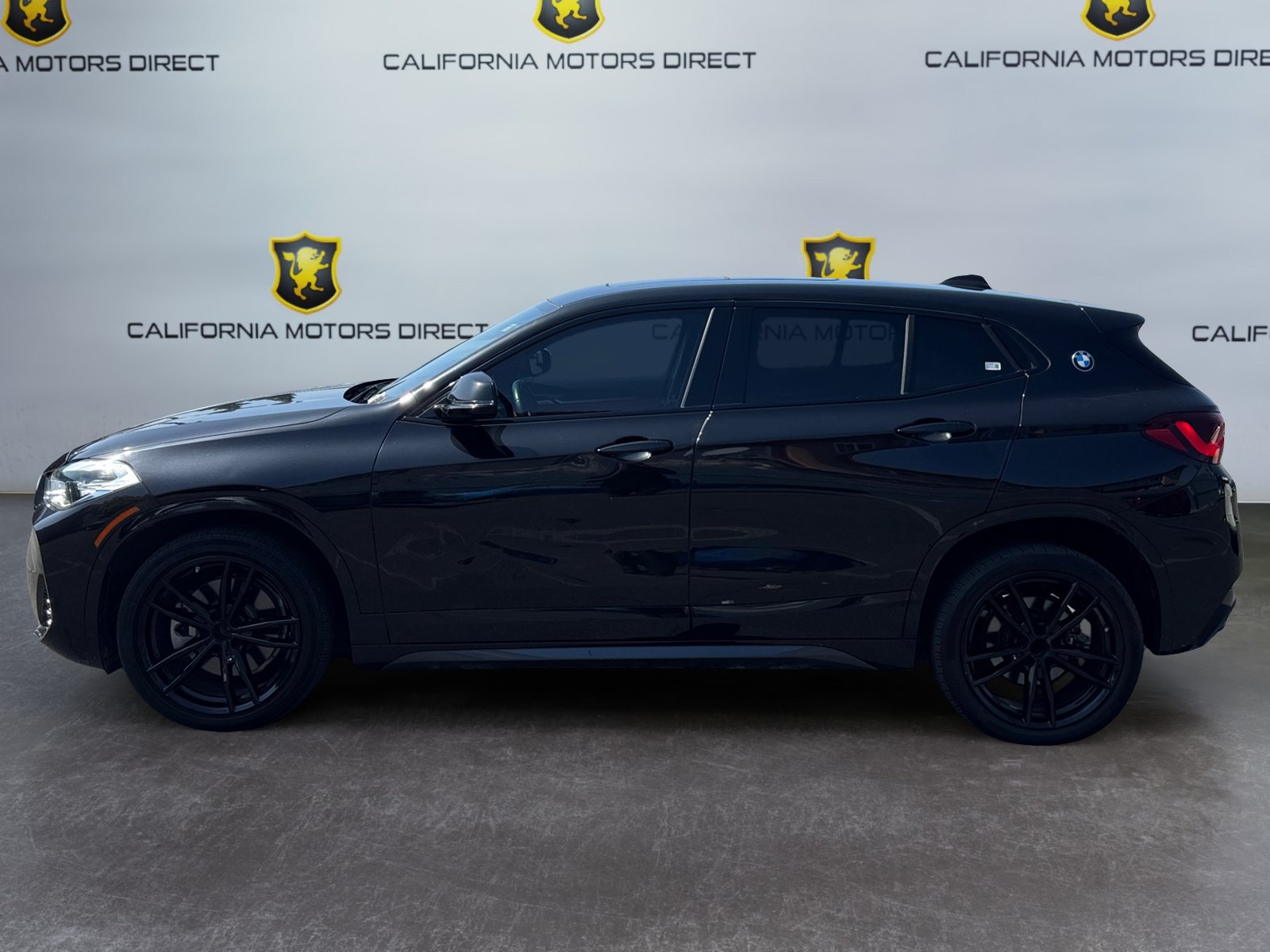 Used 2023 BMW X2 sDrive28i w/ M Sport Package FWD image 2