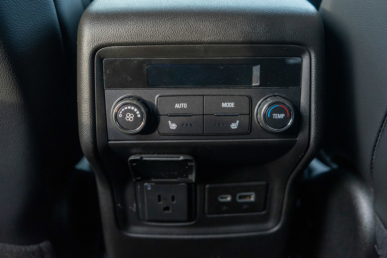 Used 2023 GMC Acadia SLT w/ Preferred Package image 27