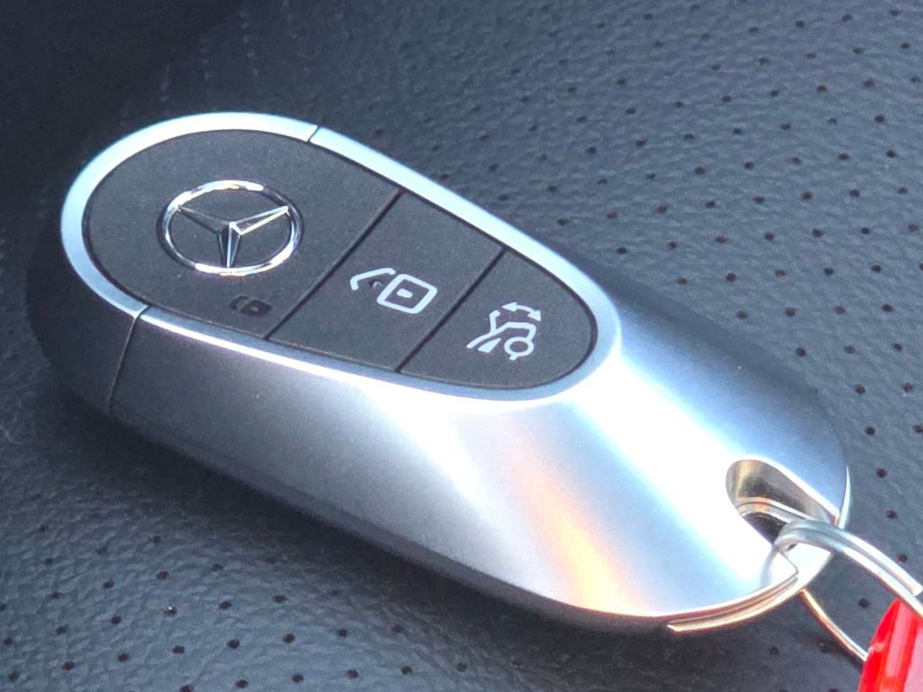 Certified 2026 Mercedes-Benz GLC 300 4MATIC image 36