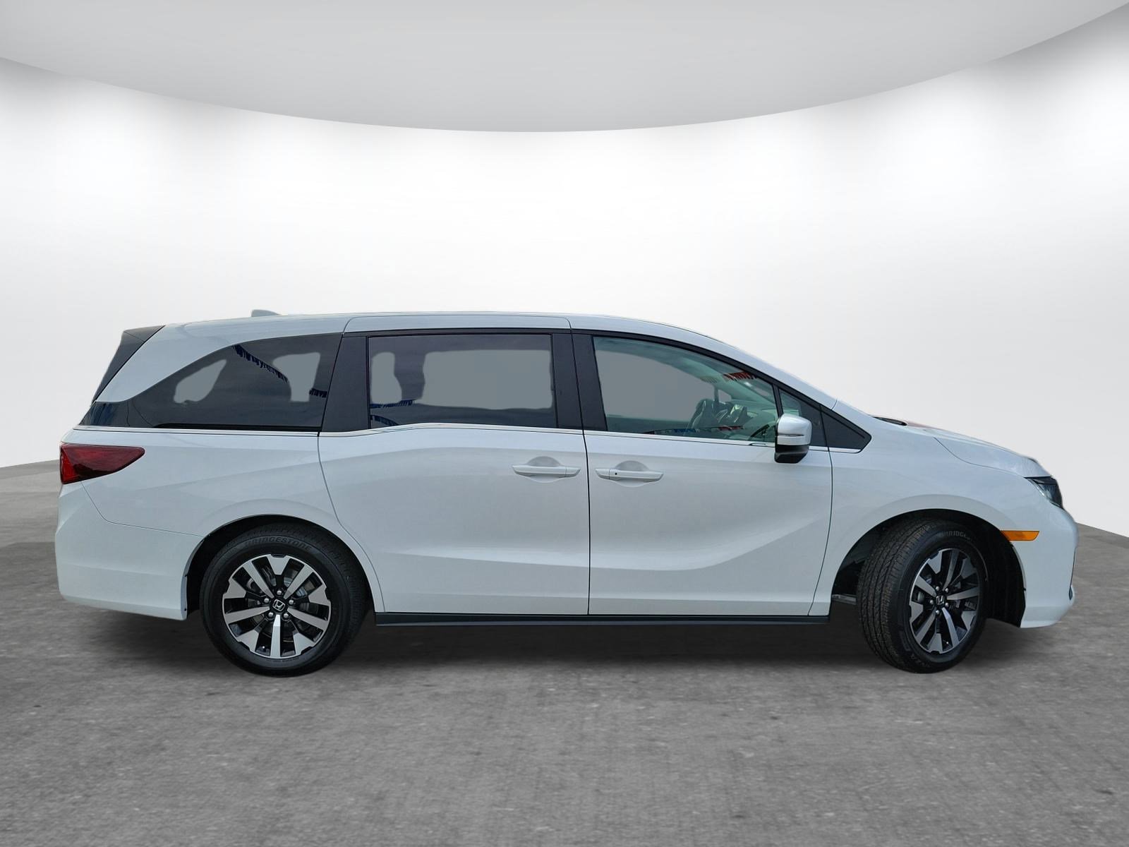 New 2026 Honda Odyssey EX-L image 4