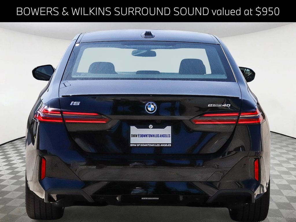 New 2026 BMW i5 eDrive40 w/ M Sport Package RWD image 5