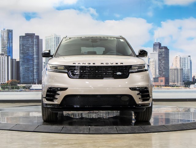 New 2026 Land Rover Range Rover Velar Dynamic SE image 3