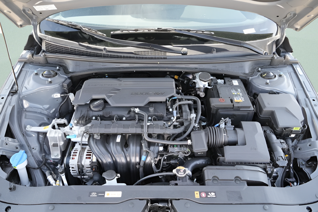 New 2026 Hyundai Elantra SEL Sport FWD image 18