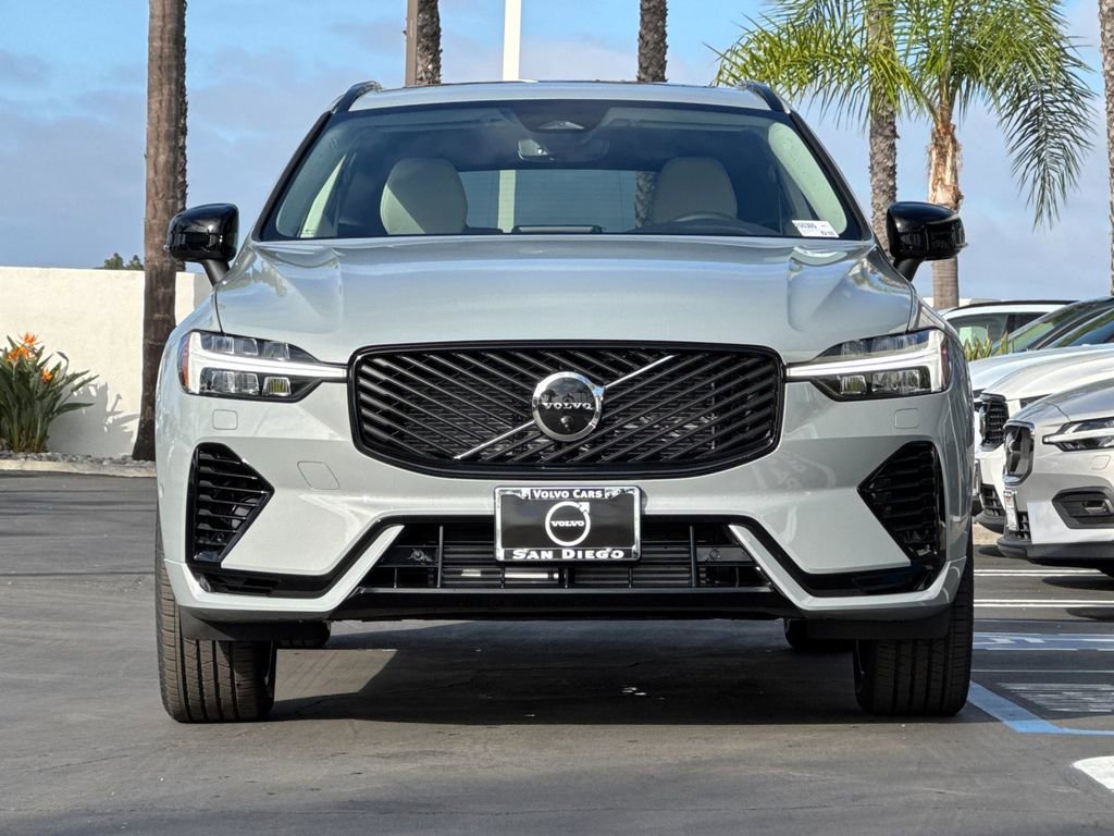 New 2026 Volvo XC60 T8 Ultra w/ Climate Package image 8