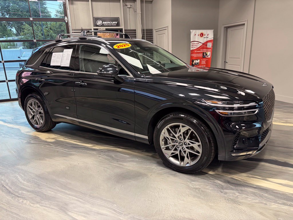 Used 2025 Genesis GV70 2.5T AWD/4WD image 32