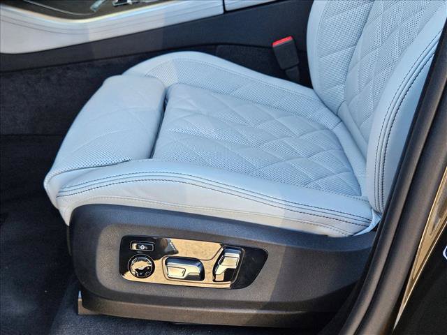 Used 2026 BMW X5 sDrive40i w/ Climate Comfort Package RWD image 4