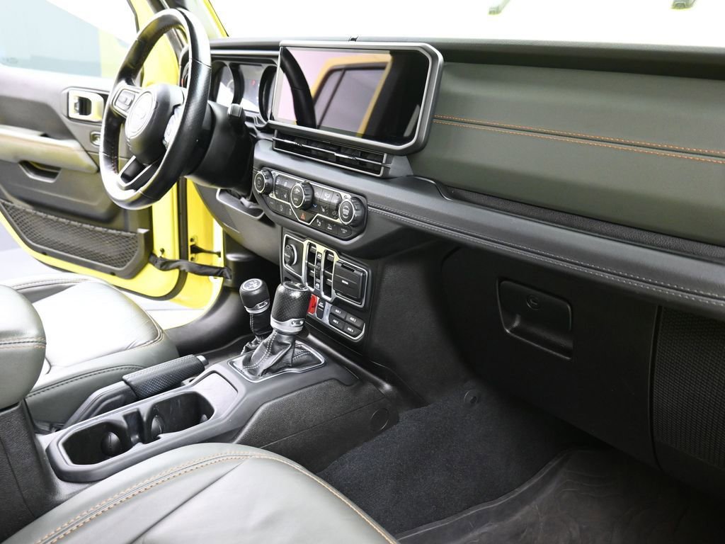 Used 2024 Jeep Gladiator Mojave AWD/4WD image 18