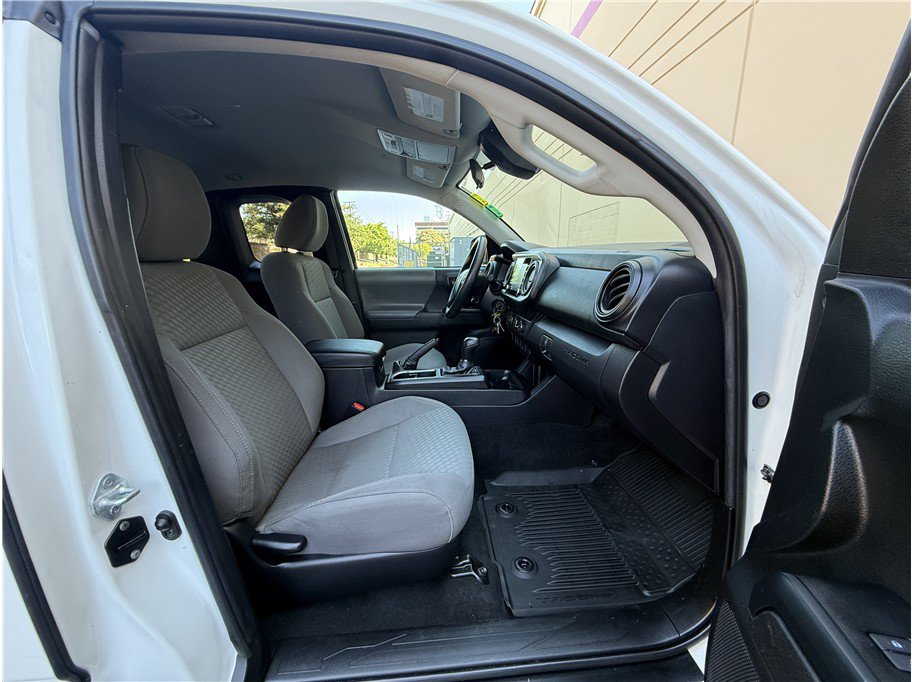Used 2023 Toyota Tacoma SR RWD image 11