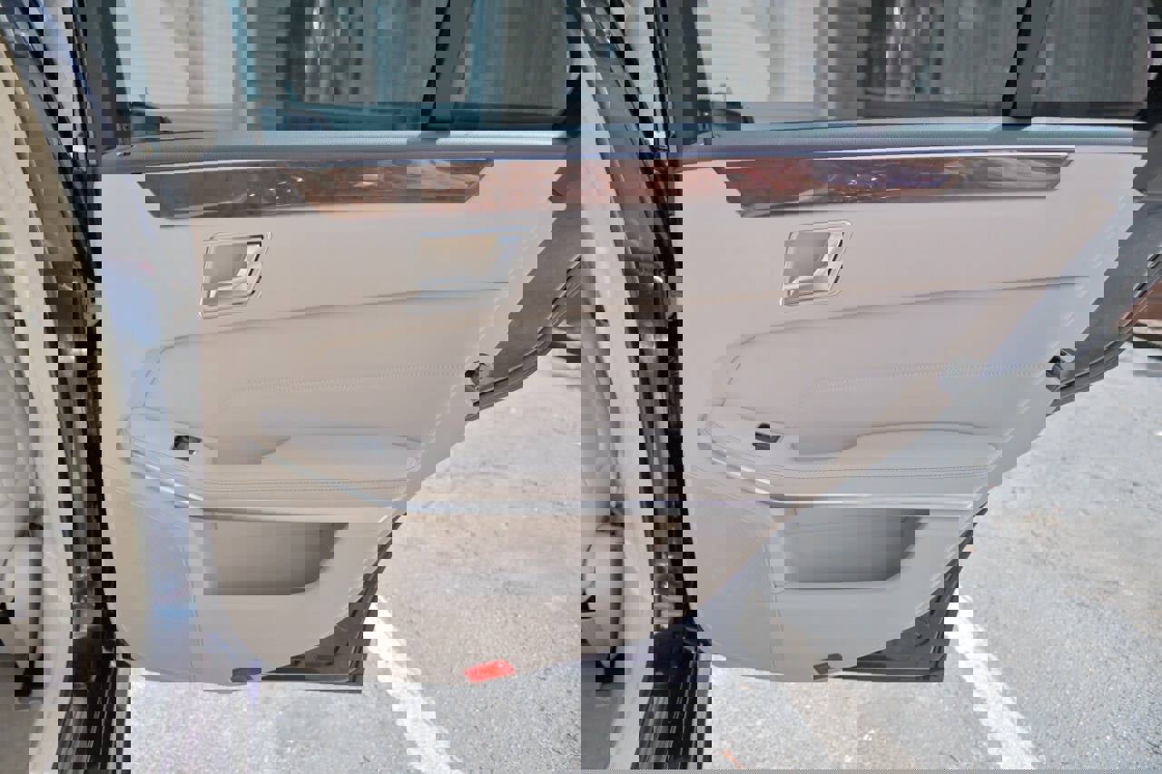 Used 2014 Mercedes-Benz E 350 Sedan w/ Premium 1 Package image 33