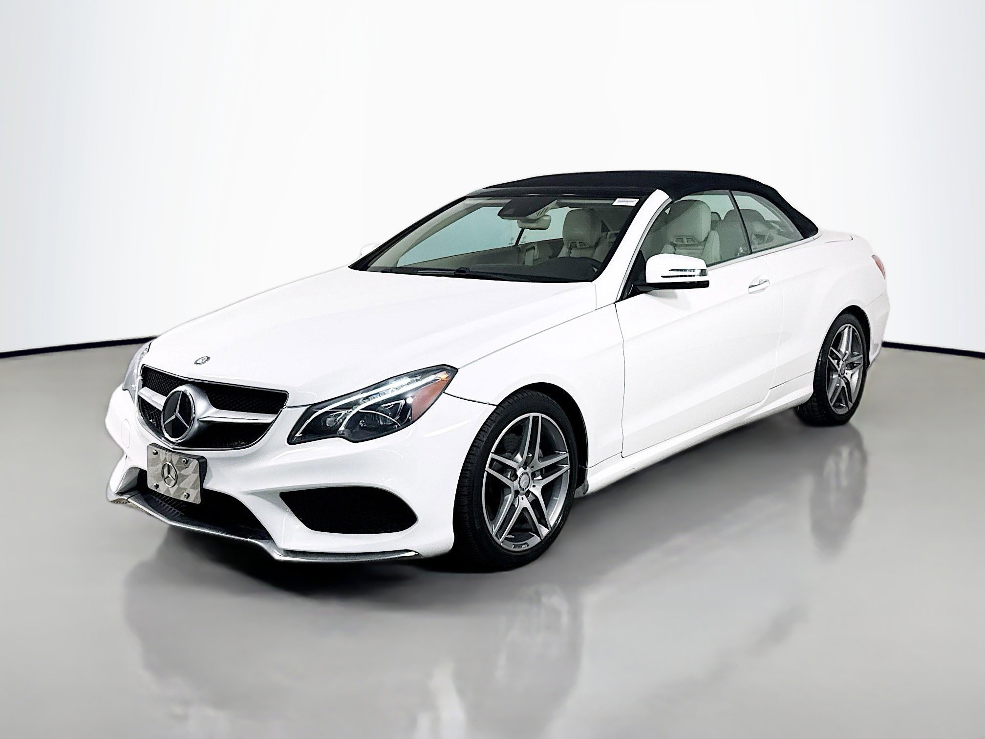 Used 2016 Mercedes-Benz E 400 Cabriolet image 4