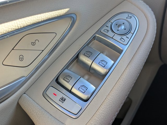 Used 2018 Mercedes-Benz C 300 Sedan image 22