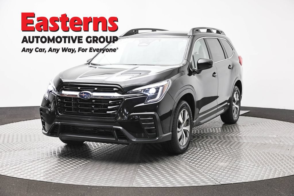 Used 2025 Subaru Ascent Premium AWD/4WD image 1