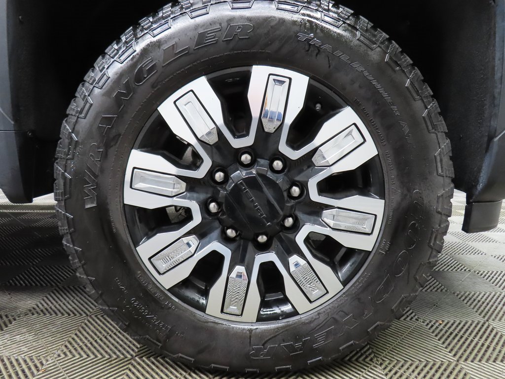 Used 2024 GMC Sierra 2500 Denali image 8