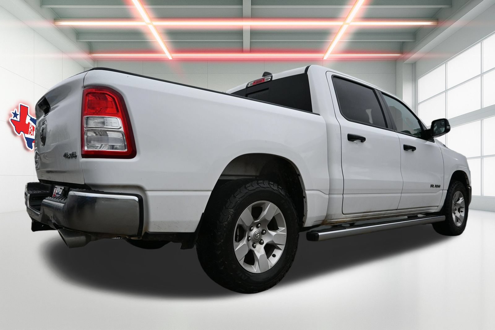 Used 2023 RAM 1500 Lone Star AWD/4WD image 3