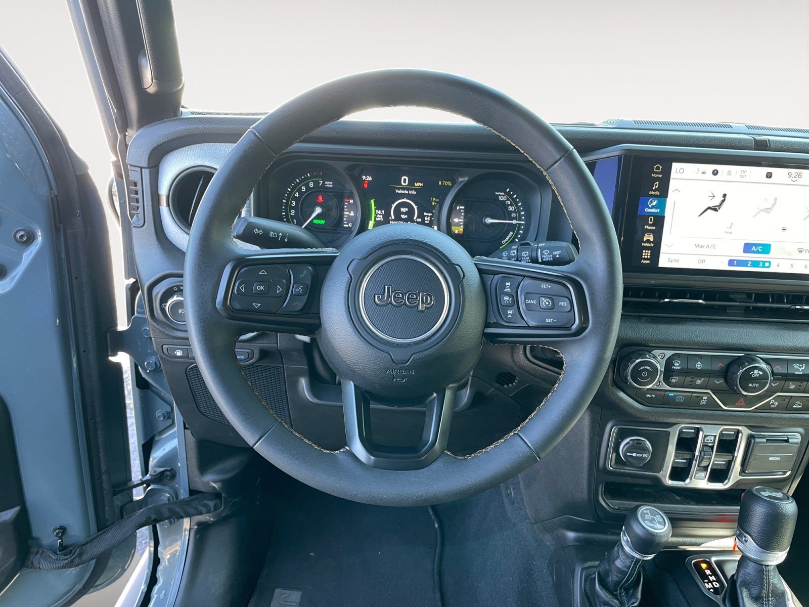 Used 2024 Jeep Wrangler Unlimited w/ Convenience Group AWD/4WD image 14