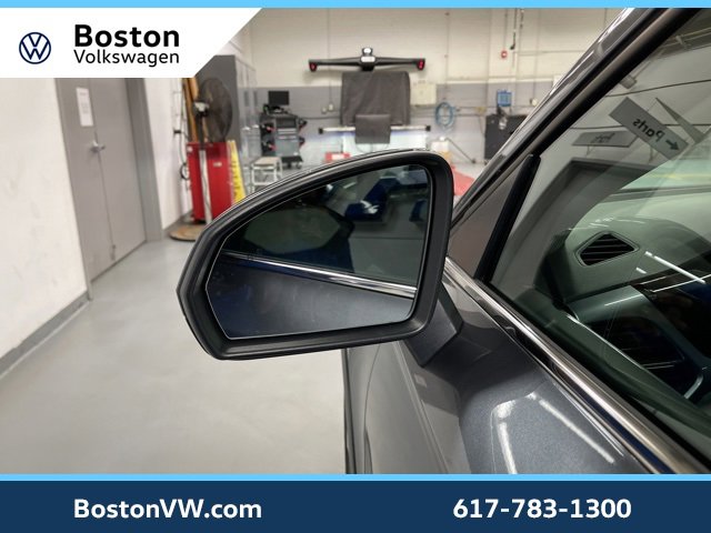 Used 2025 Volkswagen Taos SEL w/ Black Wheel Plus Package image 8