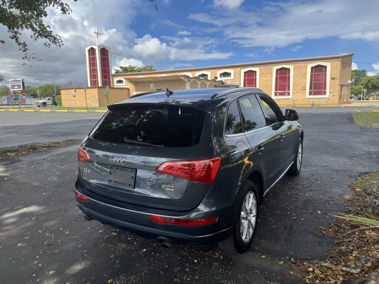 Used 2011 Audi Q5 2.0T Premium image 4