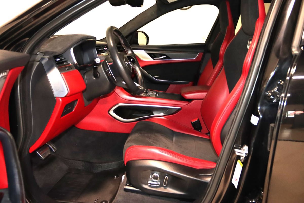 Used 2022 Jaguar F-PACE SVR AWD/4WD image 36