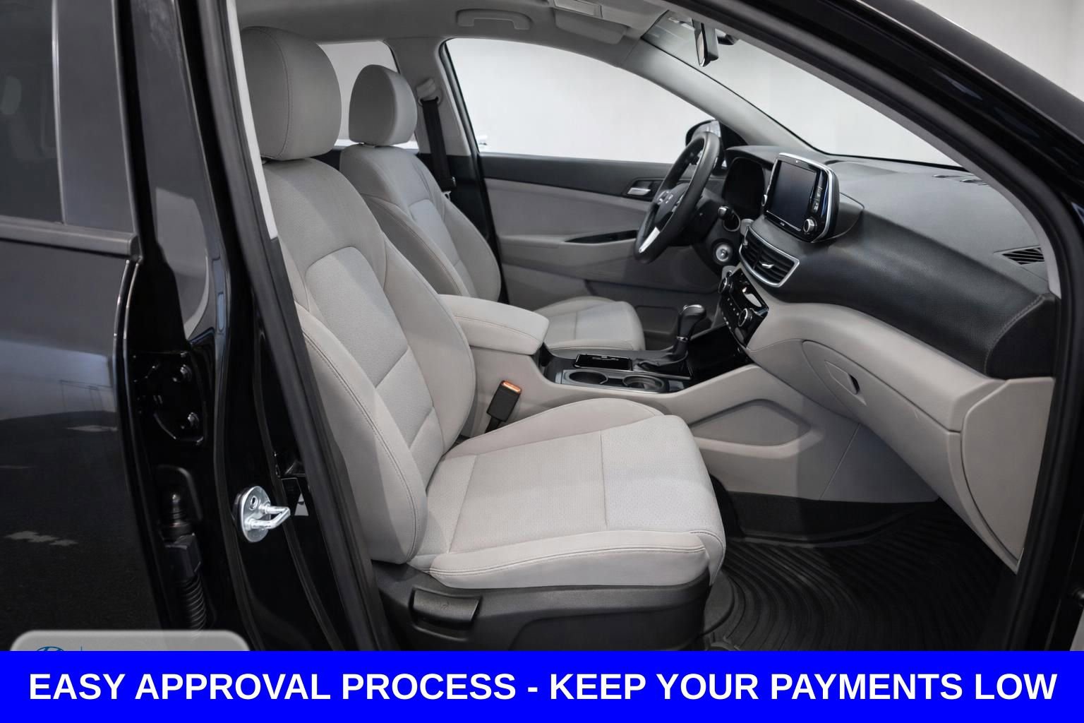 Used 2020 Hyundai Tucson SE w/ Winter Weather Package image 18