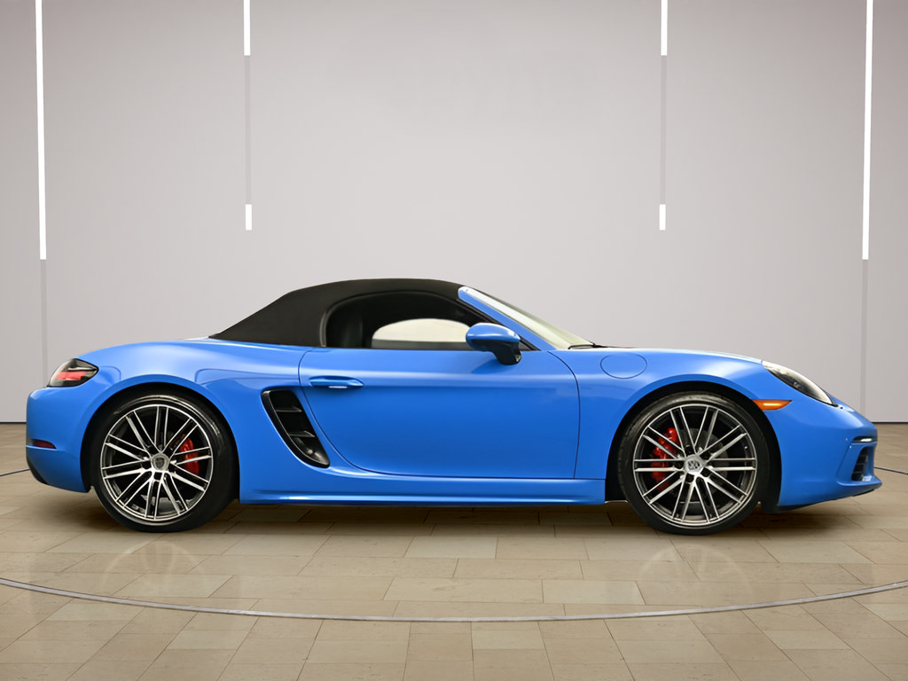 Certified 2025 Porsche 718 Boxster S RWD image 33