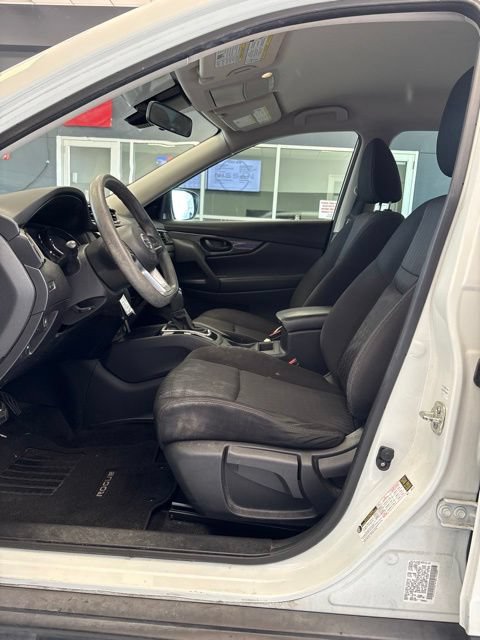 Certified 2020 Nissan Rogue S FWD image 5