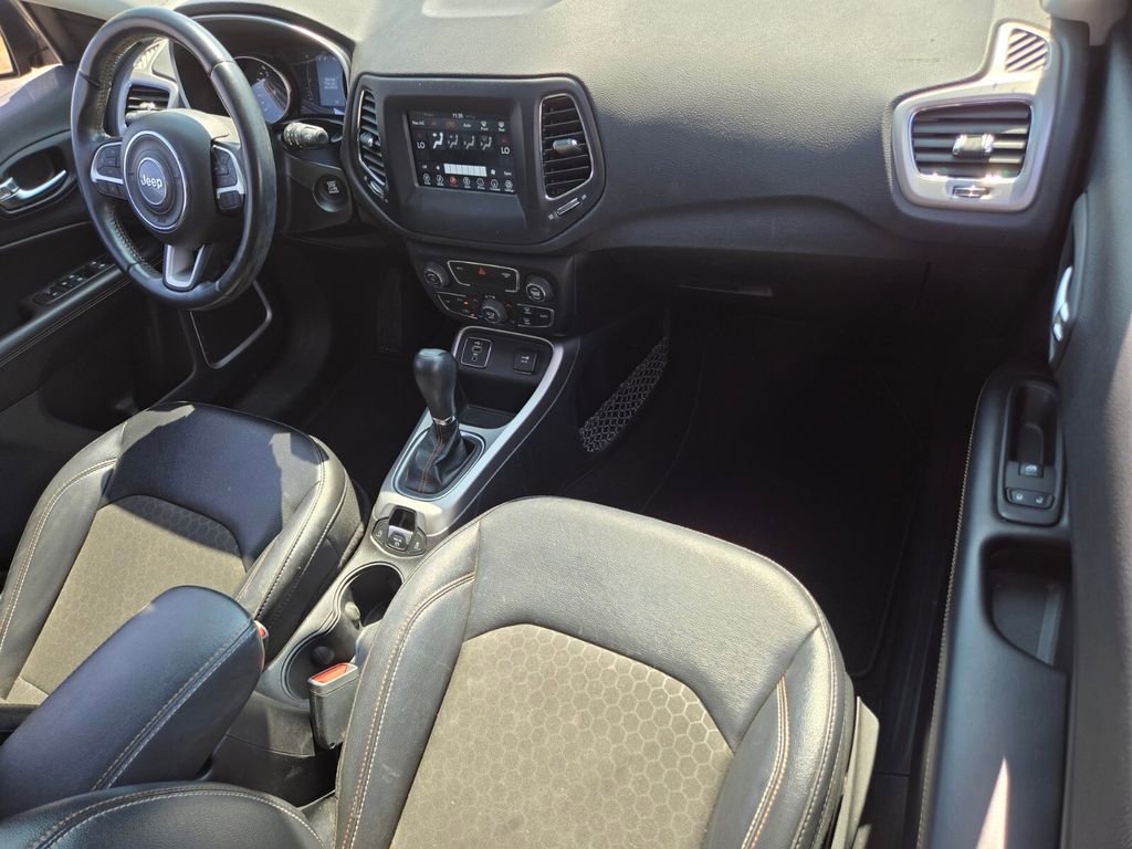 Used 2020 Jeep Compass Latitude image 19