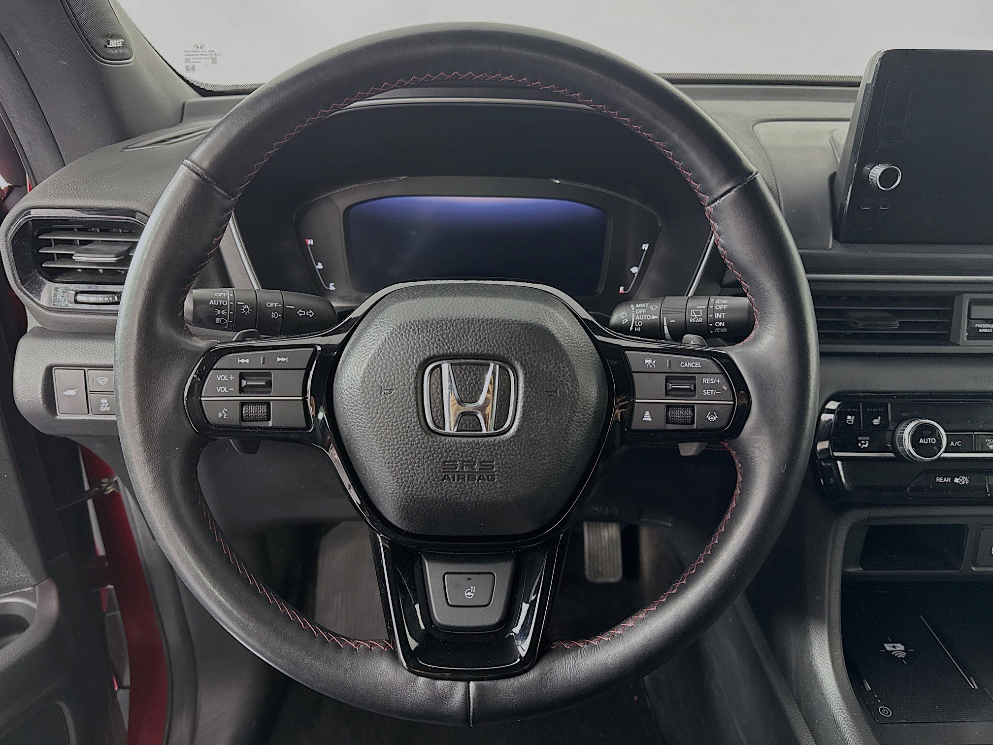 Certified 2025 Honda Pilot Black Edition image 11