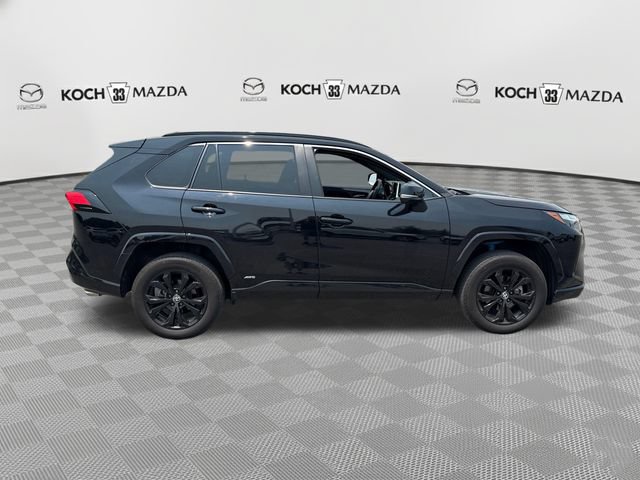 Used 2024 Toyota RAV4 SE w/ Convenience Package AWD/4WD image 8