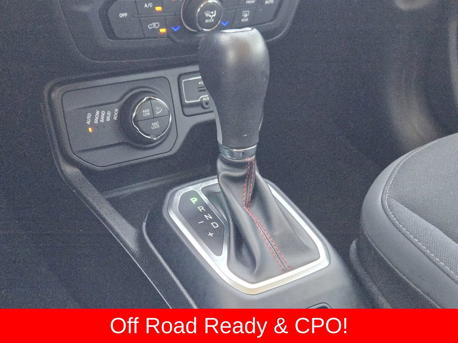 Used 2023 Jeep Renegade Trailhawk AWD/4WD image 24