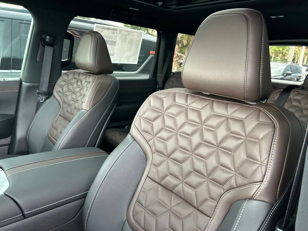 New 2026 Nissan Armada Platinum RWD image 22