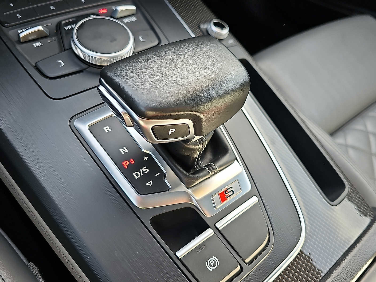 Used 2018 Audi SQ5 Premium Plus image 17