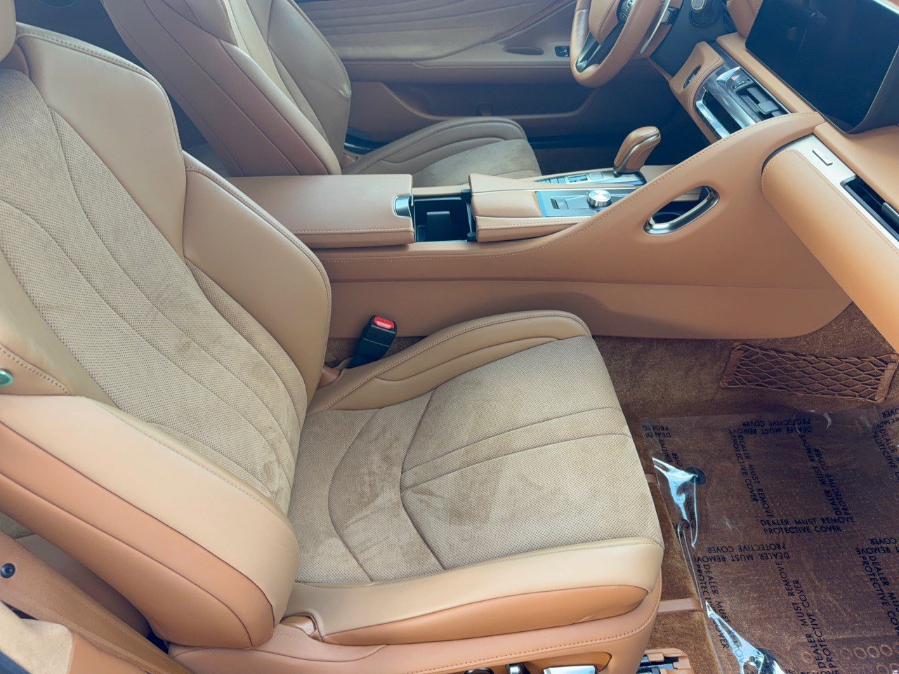 Used 2024 Lexus LC 500 Coupe w/ Dynamic Handling Package RWD image 30