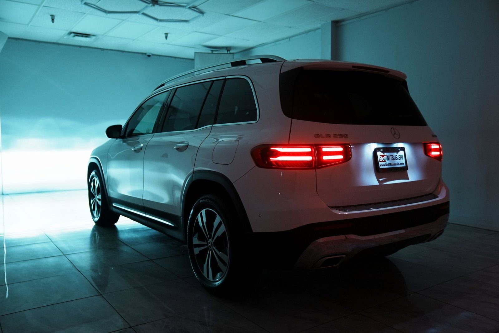 Used 2025 Mercedes-Benz GLB 250 4MATIC image 39