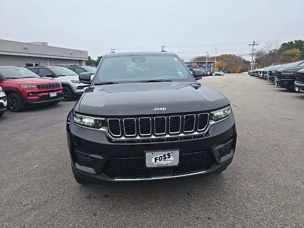 New 2025 Jeep Grand Cherokee Laredo X image 2